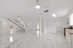 8715 Covent Garden St, Houston, TX 77031 - Photo 27