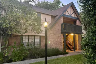 8229 Kingsbrook Rd, Houston, TX 77024 - Photo 17