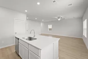 7906 Alset, Magnolia, TX 77354 - Photo 5