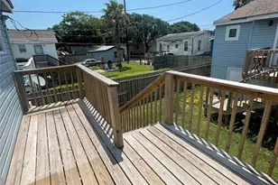 1323 Avenue M, Galveston, TX 77550 - Photo 15