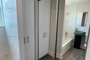 1323 Avenue M, Galveston, TX 77550 - Photo 9