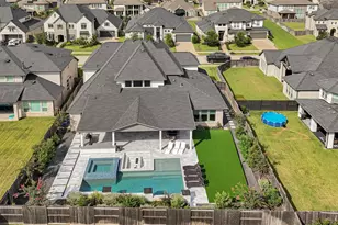 2411 Fountain Breeze Dr, Missouri City, TX 77459 - Photo 3