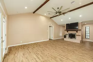 102 Turner St, Clute, TX 77531 - Photo 13