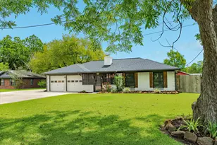 102 Turner St, Clute, TX 77531 - Photo 35