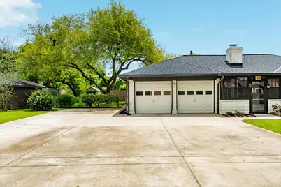 102 Turner Street, Clute, TX 77531 - Photo 3