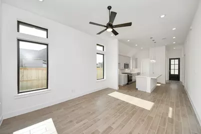 6511 Canary Knoll Court, Richmond, TX 77469 - Photo 15