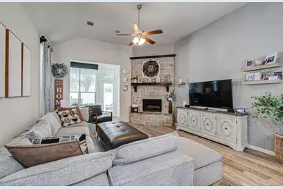13402 Quail Landing Lane, Rosharon, TX 77583 - Photo 9
