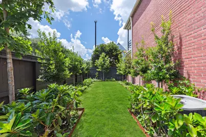 601 Sandman Street, Houston, TX 77007 - Photo 25