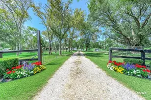 10311 Fm 1462 Rd, Alvin, TX 77511 - Photo 1