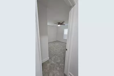 5122 Myrtlewood Street, Houston, TX 77033 - Photo 15