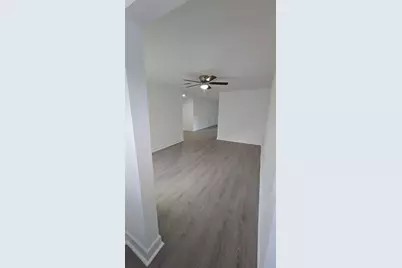 5122 Myrtlewood Street, Houston, TX 77033 - Photo 11