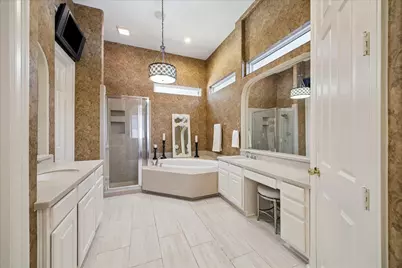 2727 Tudor Manor, Houston, TX 77082 - Photo 13