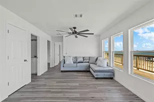 12824 Bermuda Beach Dr, Galveston, TX 77554 - Photo 11