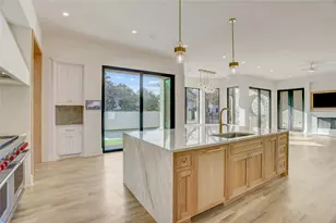 2250 Sunset Blvd, Houston, TX 77005 - Photo 7