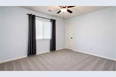 14802 Hollydale Drive, Houston, TX 77062 - Photo 11
