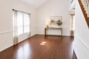 14802 Hollydale Dr, Houston, TX 77062 - Photo 5