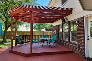 14802 Hollydale Dr, Houston, TX 77062 - Photo 15