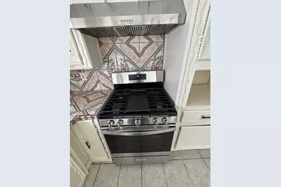 10134 Kirkglen Drive, Houston, TX 77089 - Photo 11