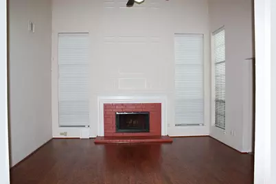 2319 Mill Creek Drive, Sugar Land, TX 77478 - Photo 7