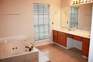 2319 Mill Creek Dr, Sugar Land, TX 77478 - Photo 17