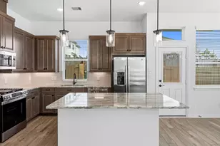 116 West Coralburst Loop, Montgomery, TX 77316 - Photo 7