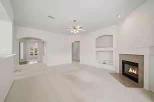 5718 Pebble Bank Ln, Houston, TX 77041 - Photo 9