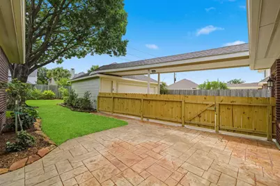5718 Pebble Bank Lane, Houston, TX 77041 - Photo 35