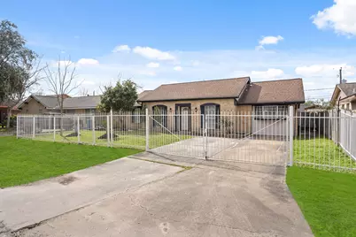 9231 Cobbleshire Drive, Houston, TX 77037 - Photo 1