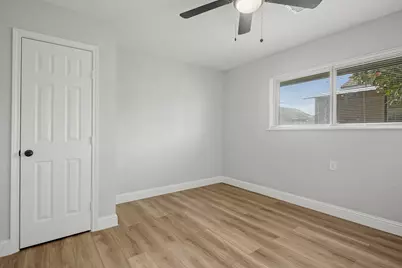 9231 Cobbleshire Drive, Houston, TX 77037 - Photo 11