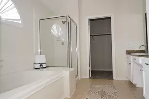 110 Chandler Ct, Sugar Land, TX 77479 - Photo 13