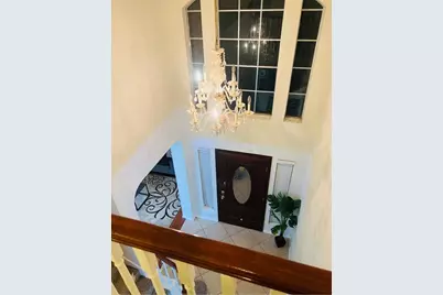 110 Chandler Court, Sugar Land, TX 77479 - Photo 9