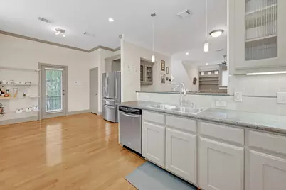 2414 Dorrington Street #A, Houston, TX 77030 - Photo 15