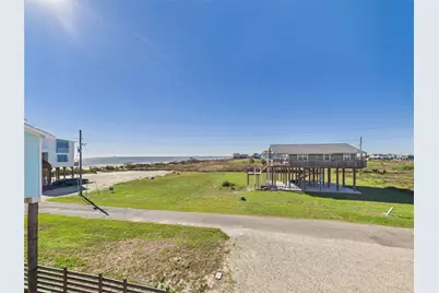 842 Main Street, Crystal Beach, TX 77650 - Photo 39