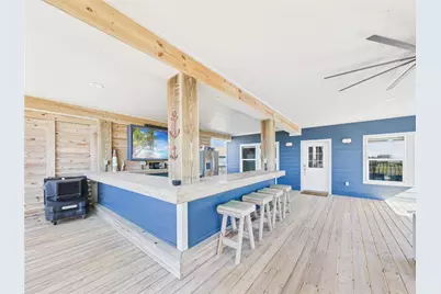 842 Main Street, Crystal Beach, TX 77650 - Photo 19