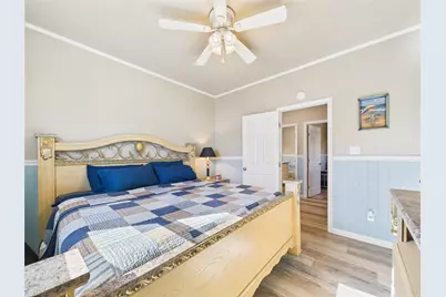 842 Main Street, Crystal Beach, TX 77650 - Photo 33