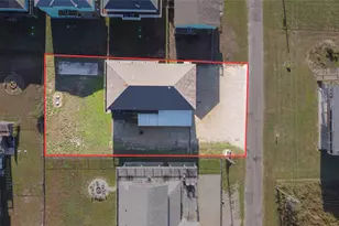 842 Main St, Crystal Beach, TX 77650 - Photo 45