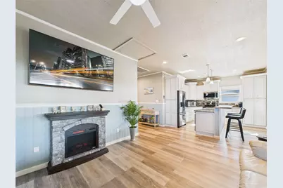 842 Main Street, Crystal Beach, TX 77650 - Photo 31