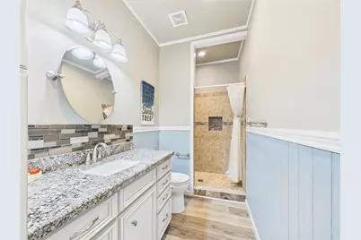 842 Main Street, Crystal Beach, TX 77650 - Photo 37