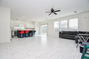 9641 Weldridge Dr, Sugar Land, TX 77498 - Photo 9