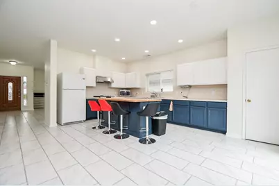 9641 Weldridge Drive, Sugar Land, TX 77498 - Photo 11