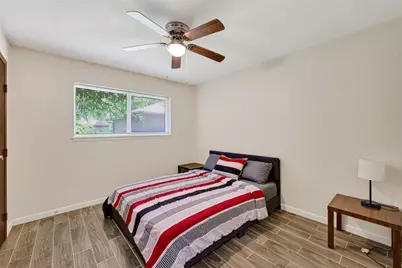 13629 Lynnwood Lane, Sugar Land, TX 77498 - Photo 29