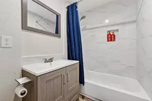 13629 Lynnwood Ln, Sugar Land, TX 77498 - Photo 27
