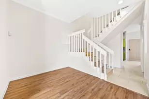 10715 Sandpiper Dr, Houston, TX 77096 - Photo 9