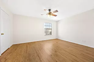 10715 Sandpiper Dr, Houston, TX 77096 - Photo 31