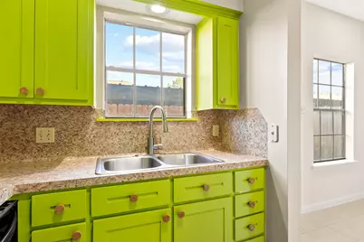 10715 Sandpiper Drive, Houston, TX 77096 - Photo 15