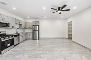 6138 Brookfield Dr, Houston, TX 77085 - Photo 5