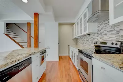 926 Heights Boulevard, Houston, TX 77008 - Photo 9