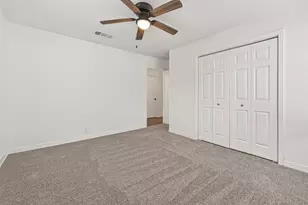 1719 W Sealy St, Alvin, TX 77511 - Photo 27