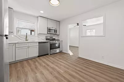 1719 W Sealy Street, Alvin, TX 77511 - Photo 13