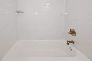 1719 W Sealy St, Alvin, TX 77511 - Photo 23